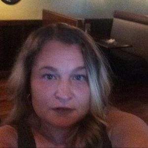 Meet your Posher, Anissa